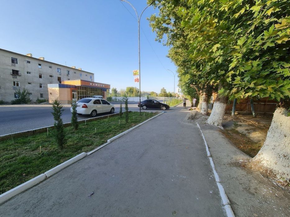 Срочно сотилади 1 хона 1 этаж ески  планировка