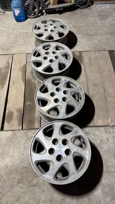 Продам диски на 15