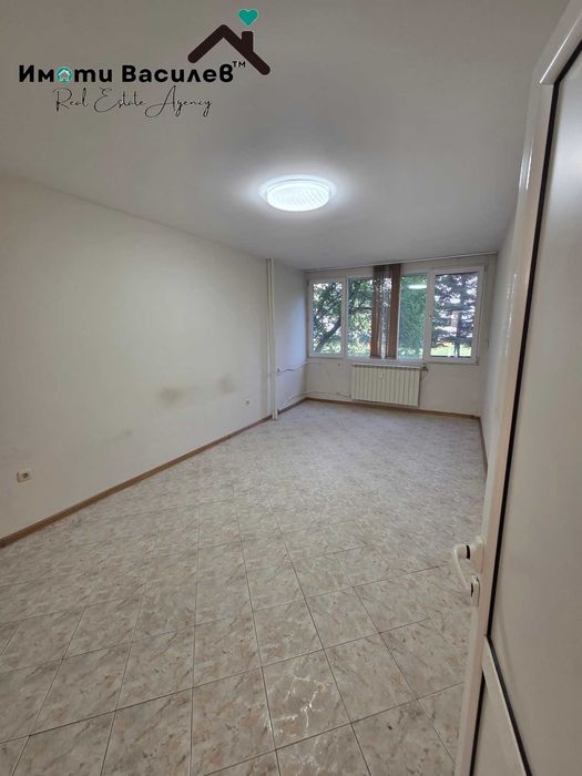 Продава 3-СТАЕН град Перник, Изток