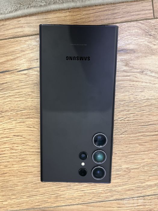 Samsung Galxy S23 ultra 256gb идеальное состояние