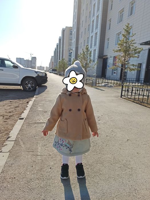 Пальто на девочку