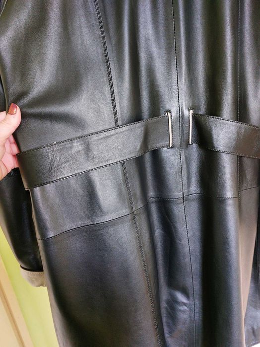 Манто от естесвена кожа