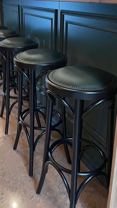 Дървен Бар стол , Табуретка от масив - Виенски Стил