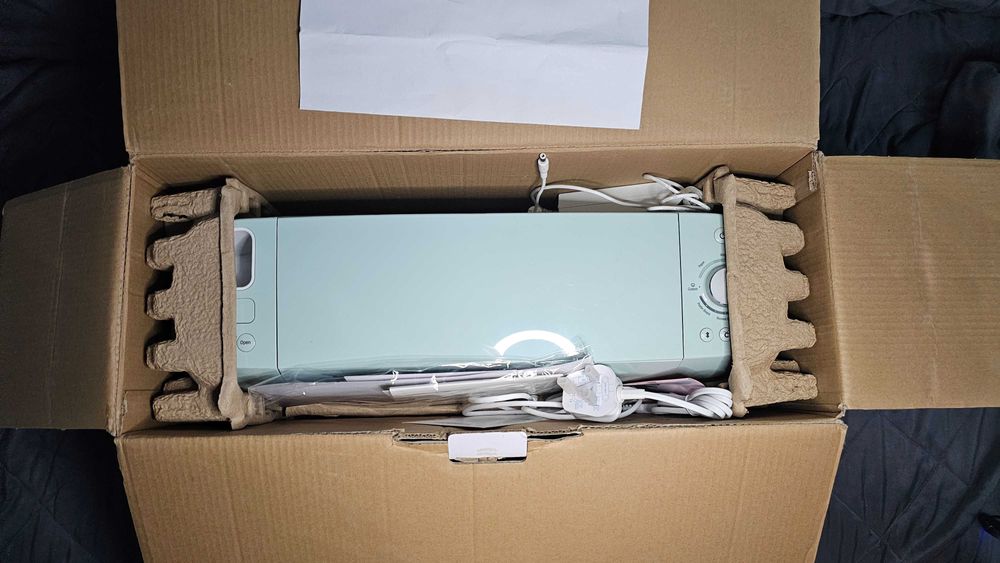 Cricut Explore Air™ 2 - Folosit o singură dată, accesorii sigilate