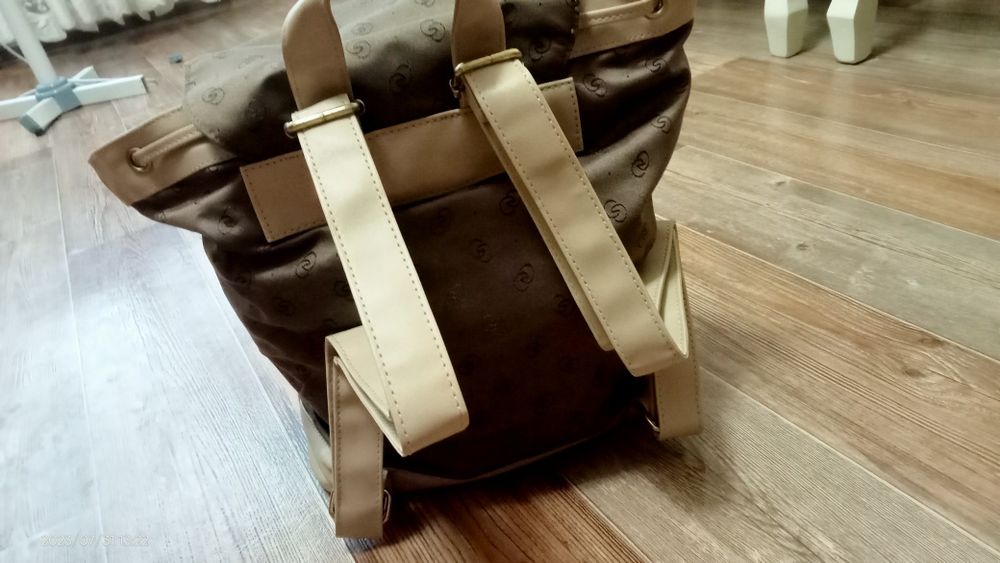 Новое для девочки рюкзак