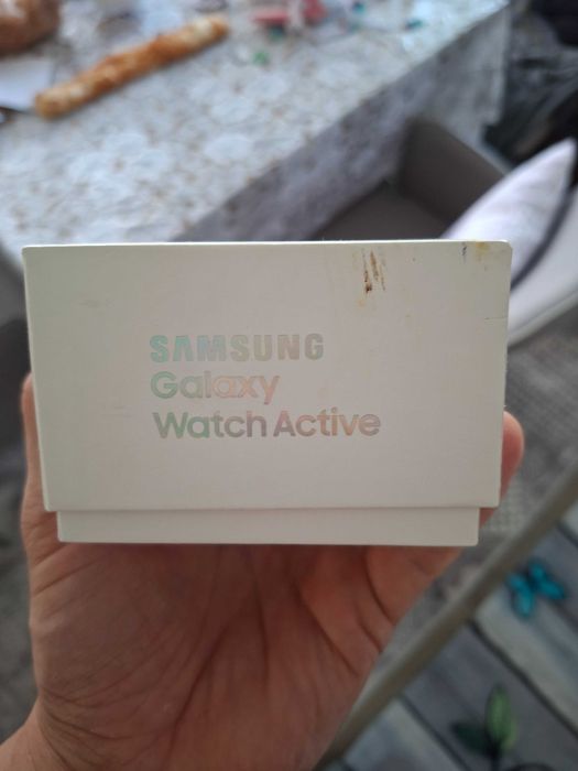 Смарт часовник Samsung Active
