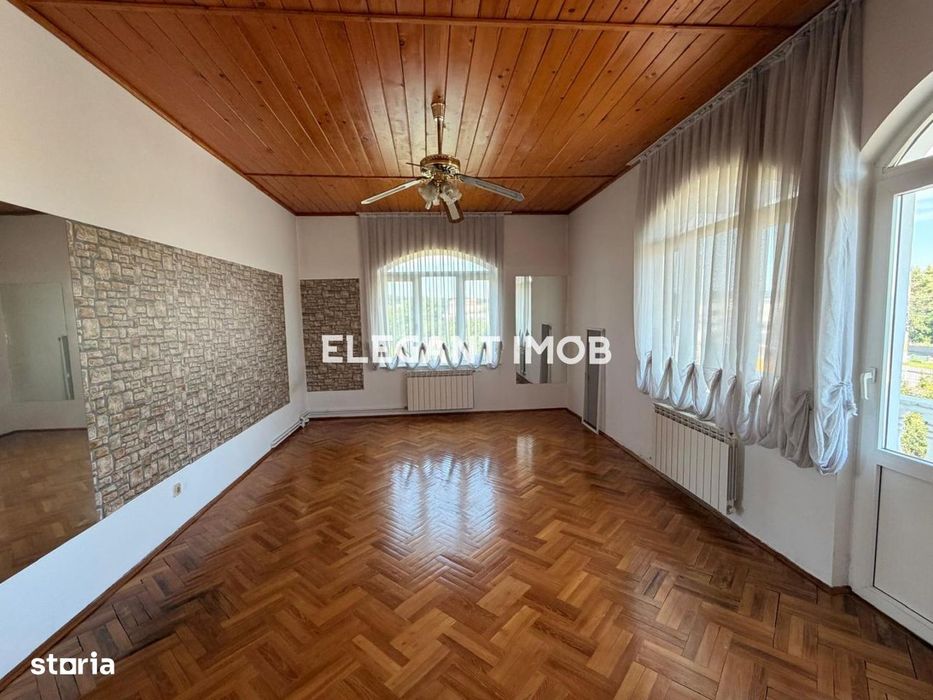 Vila impozanta la Moara Corbeanca
