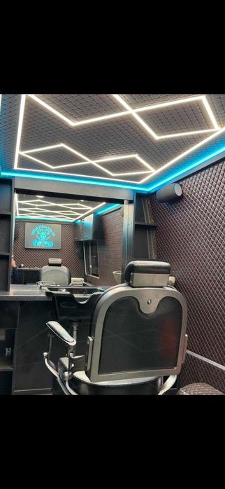 Vând Mercedes Sprinter 311 - Barber Shop Mobil complet