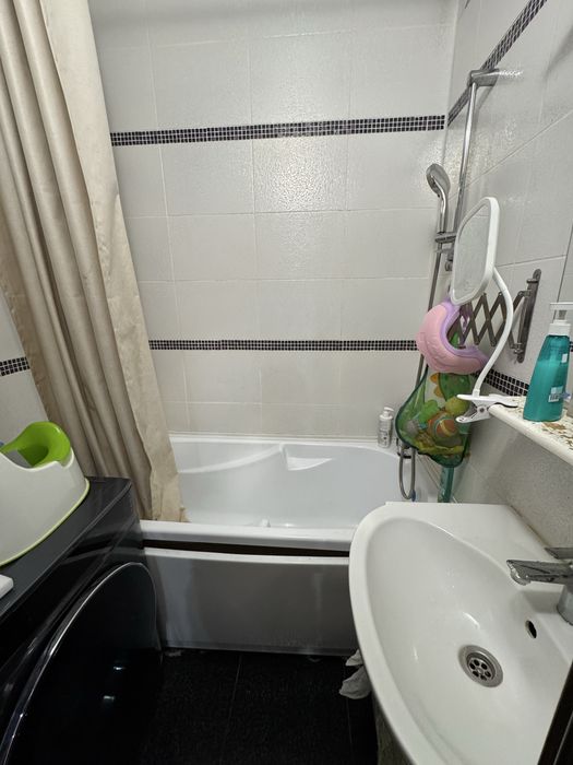 Продам 2 комн квартиру улучш