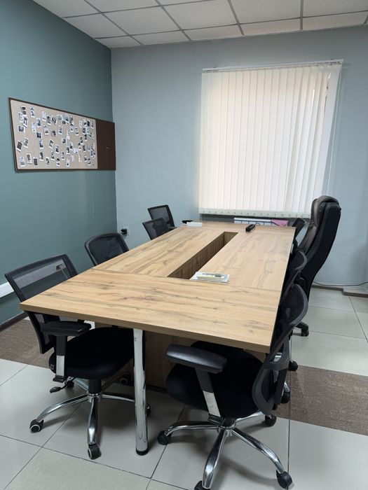 Продам Конференц стол