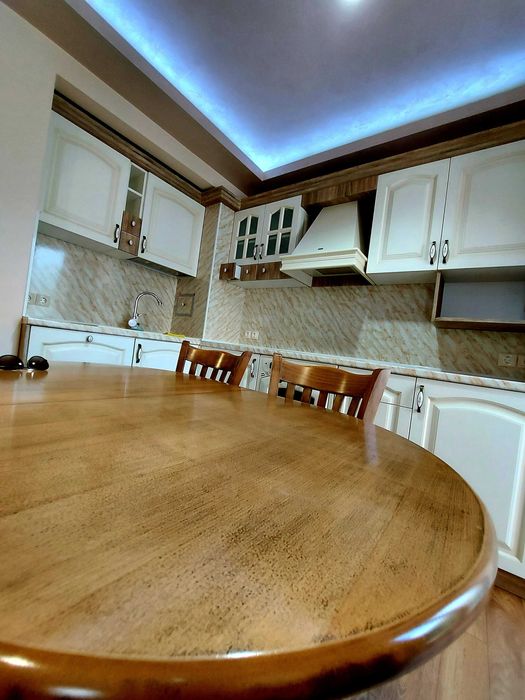 Дава се под наем Тристаен апартамент в Бургас, Център - 120 кв.м за 331.5 € - Снимка #6