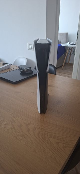 Vand ps5 in stare excelenta