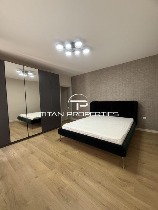 Дава се под наем Тристаен апартамент в Пловдив, Център - 120 кв.м за 1000 € - Снимка #4