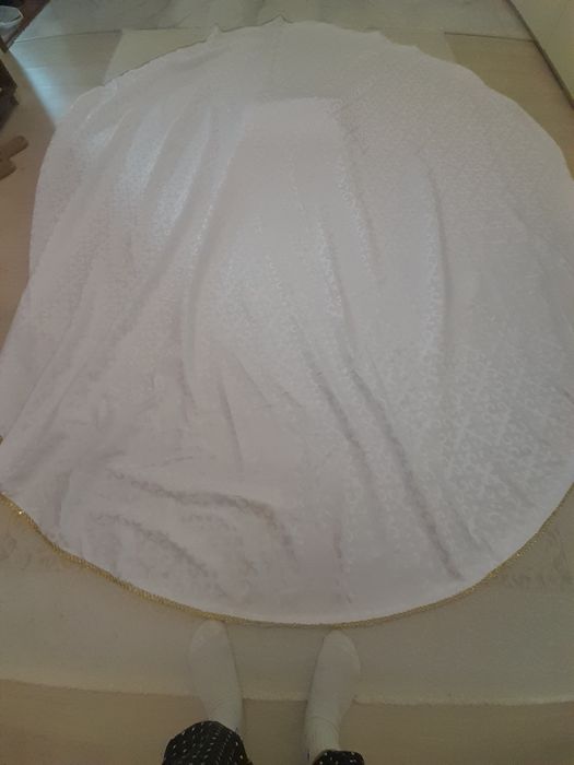 Скатерть для круглого стола