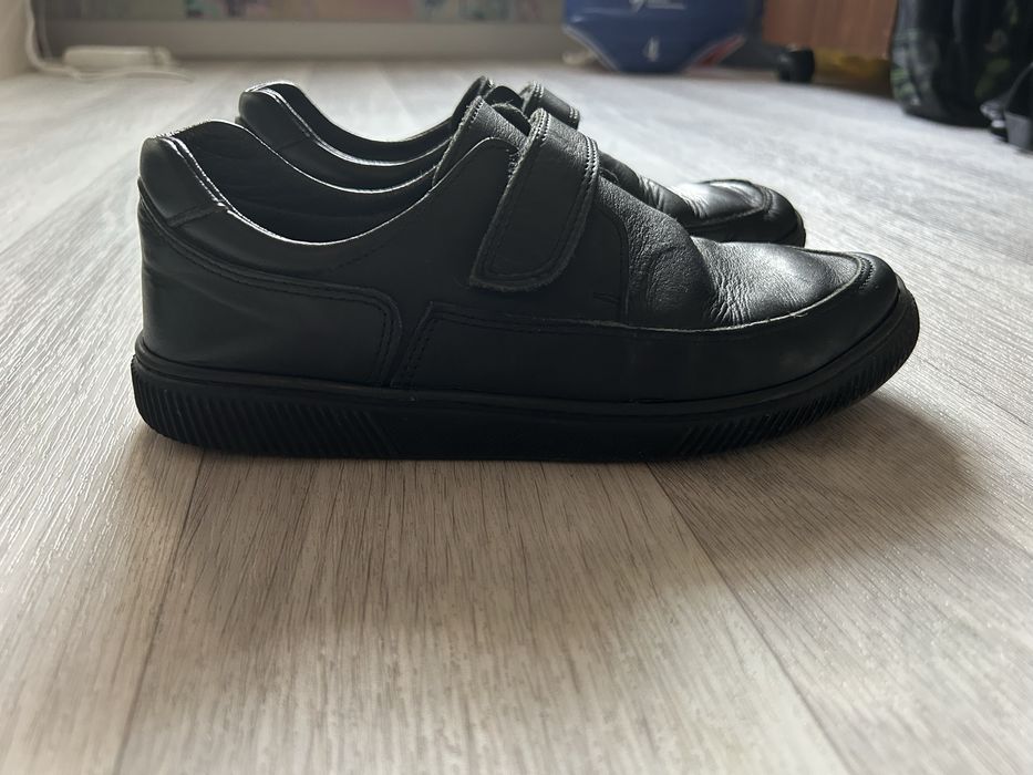 Продам кожаные туфли детские