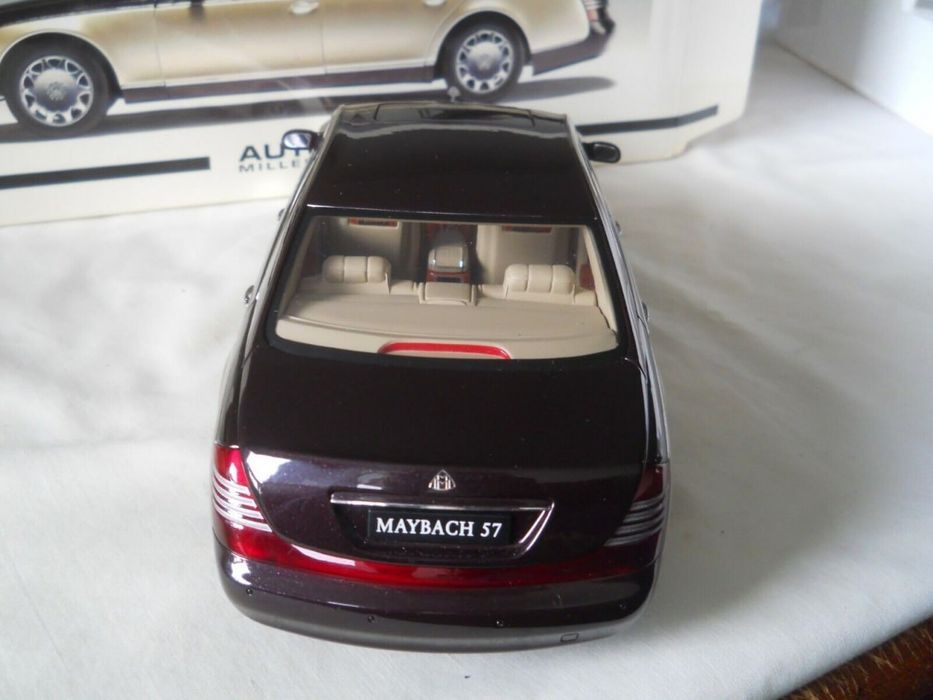 Модель Maybach 57 1:18 Autoart