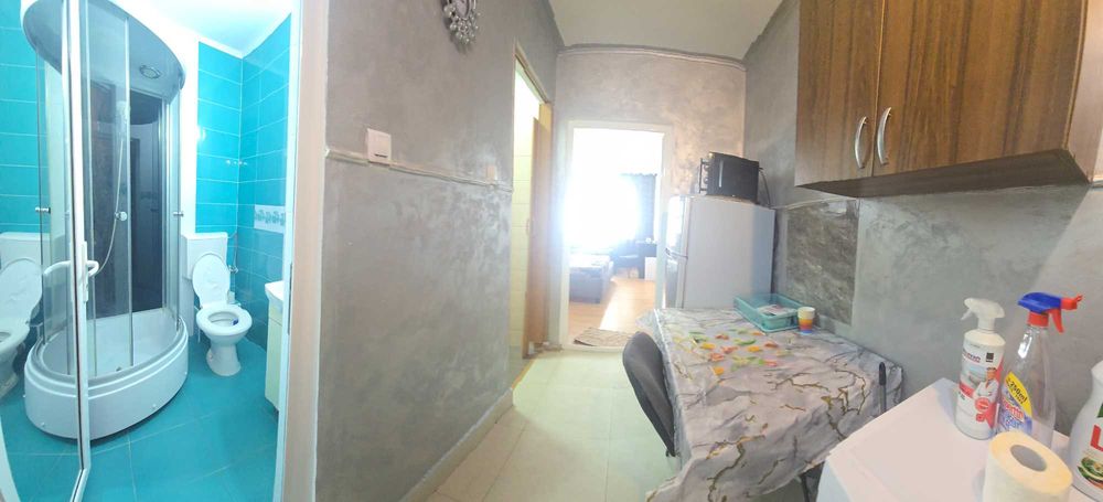Proprietar vand  Garsoniera zona centrala Tribunal,etaj 1, renovata, Pret avantajos 42000 euro .