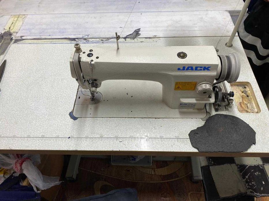 Продам швейной машину