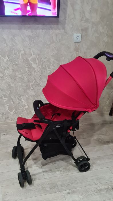 Продам коляску фирмы Чико