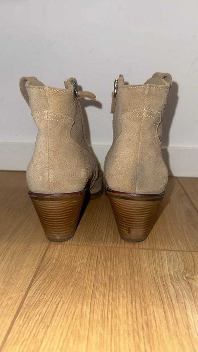 Дамски каубойски ботуши от естествена велур, размер 39