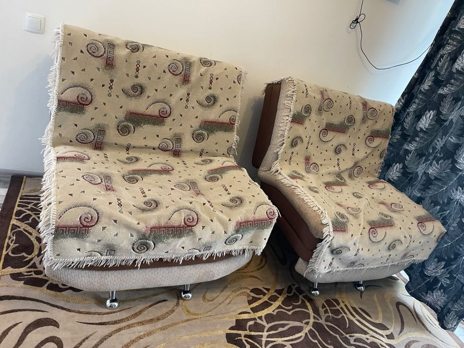 Продам 2 кресла. Раскладные