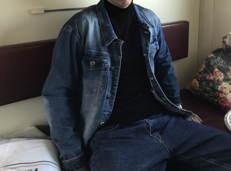 Продам мужскую джинсовку