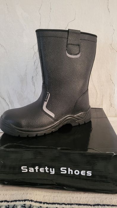 Продам сапоги осенние