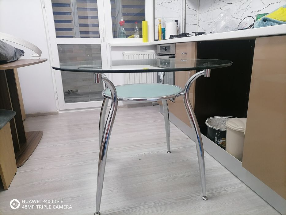 Masa de sticla de vanzare