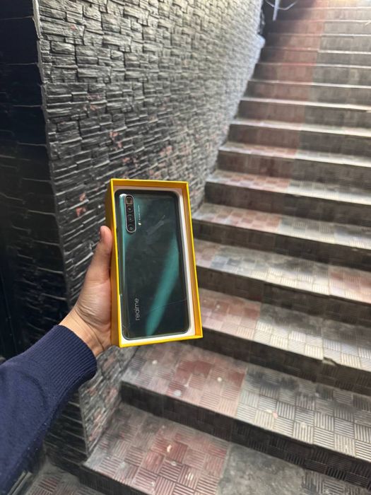 Реалми 3Х идеал