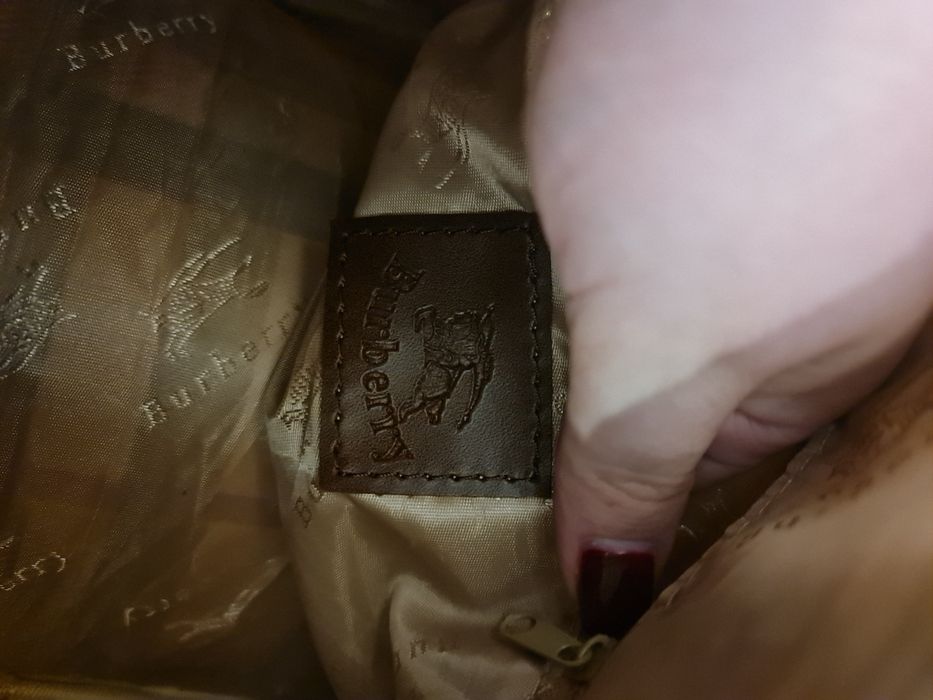 Geanta Burberry originala