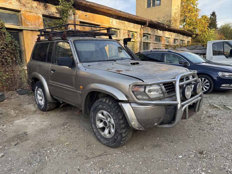 Dezmembrez Nissan Patrol Y61 2.8td scurt