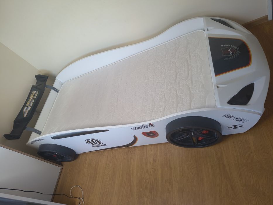 Детско легло-кола