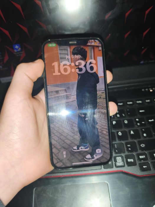 Vand iphone 12 pro 256gb