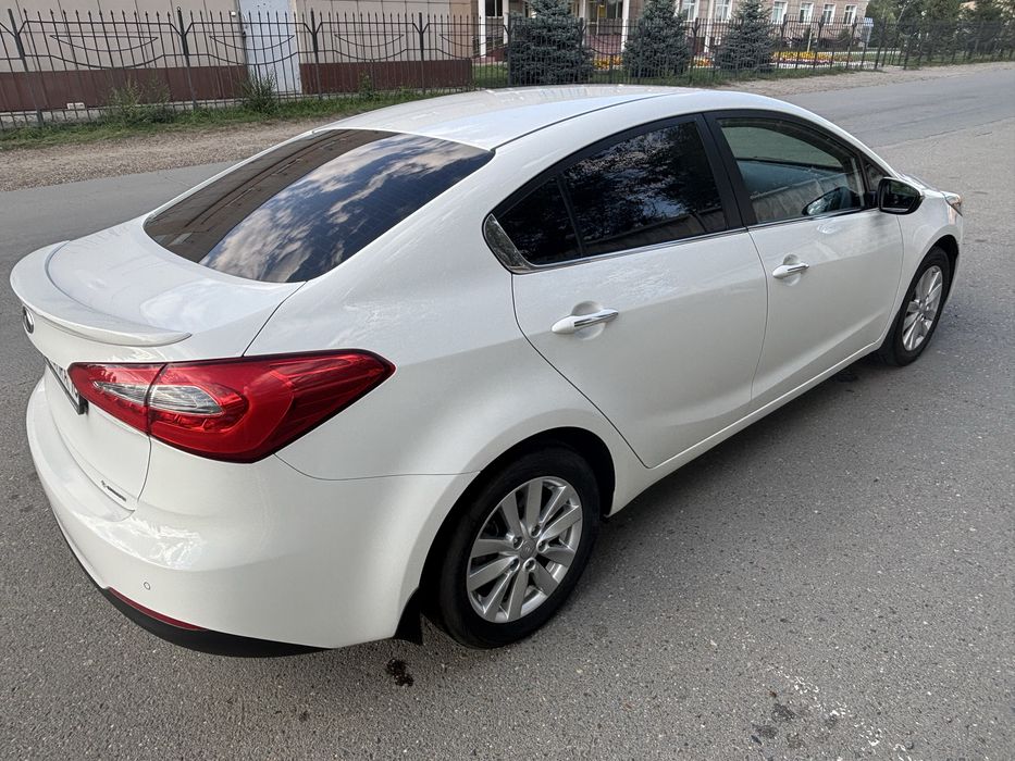 Продам kia cerato 2015г.