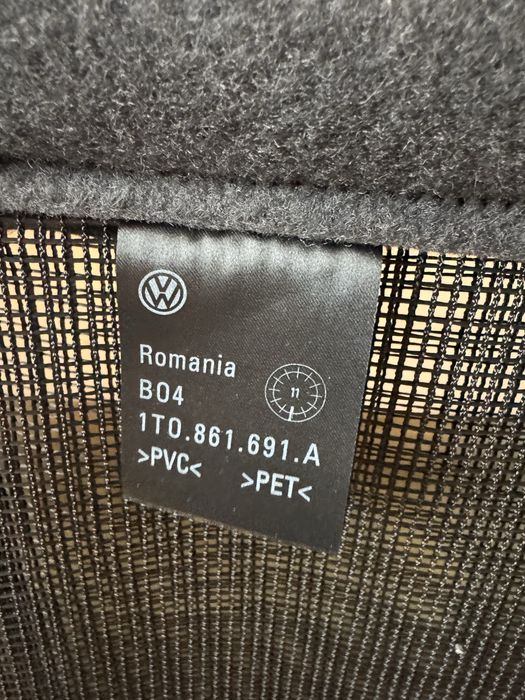 Разделителна мрежа за багажни VW Turan  2008-2015