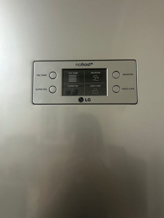 Холодильник LG в отличном состоянии
