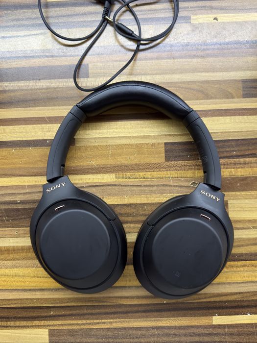 Наушники Sony 1000XM4