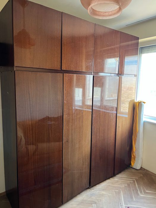 секция и гардероб