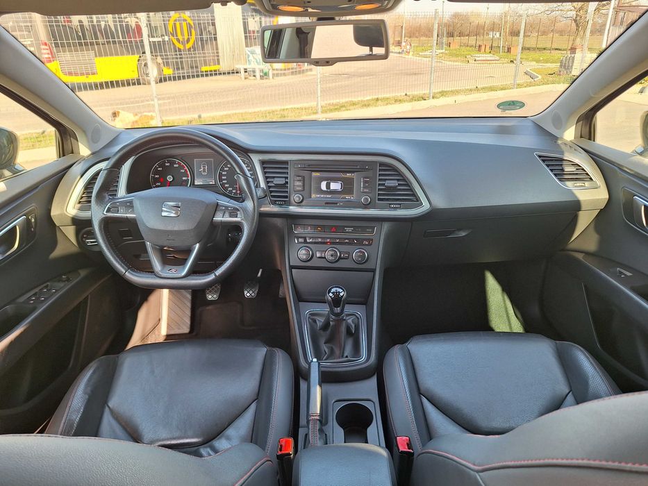 Seat Leon FR 1.4 Benzina, 2013, KM REALI, IMPECABILA, Model Dotat - FR - Adusa pe Roti