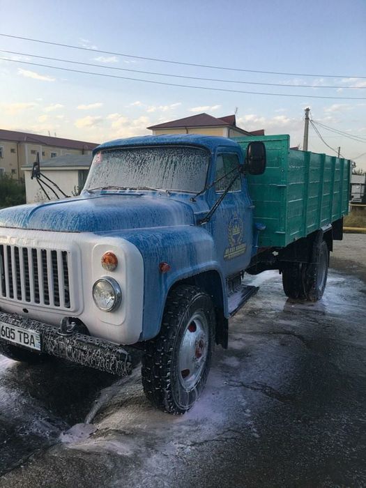 : GAZ 53                 .