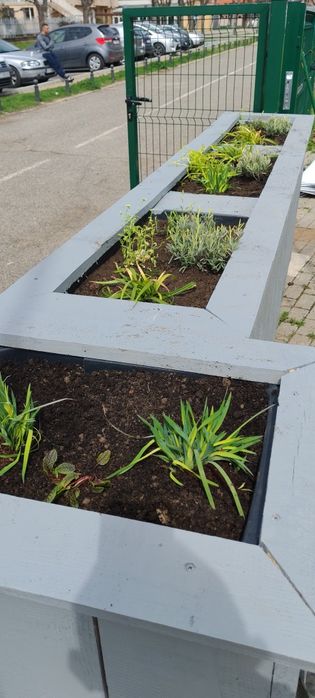 Градинарски услуги и аранжиране на градини с отношение към клиента