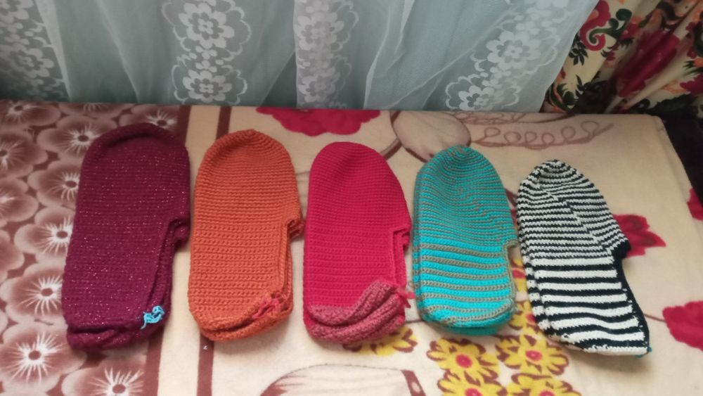 Продаютса вязаные следки остались большие размеры