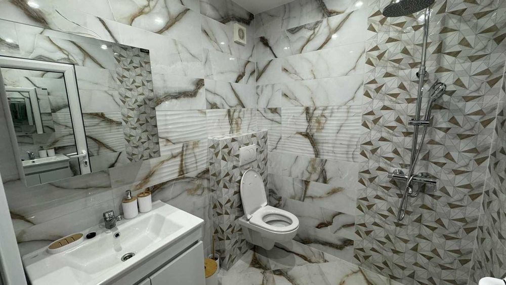 Двустаен имот в кв.Малинова долина