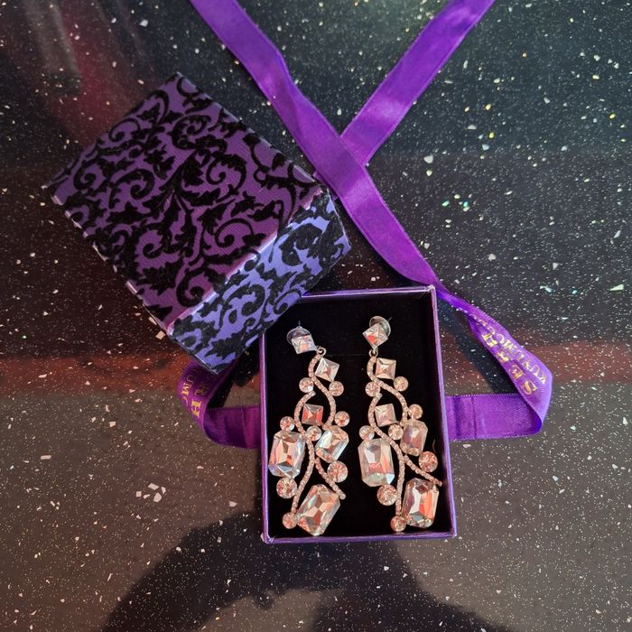 Обици използвано