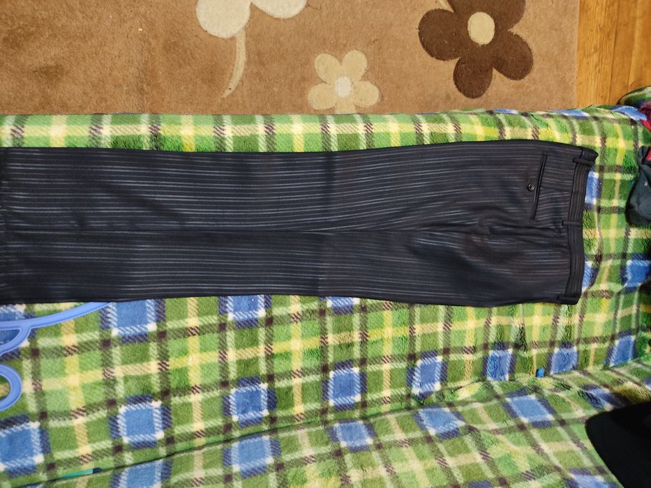 Костюм мужской тройка