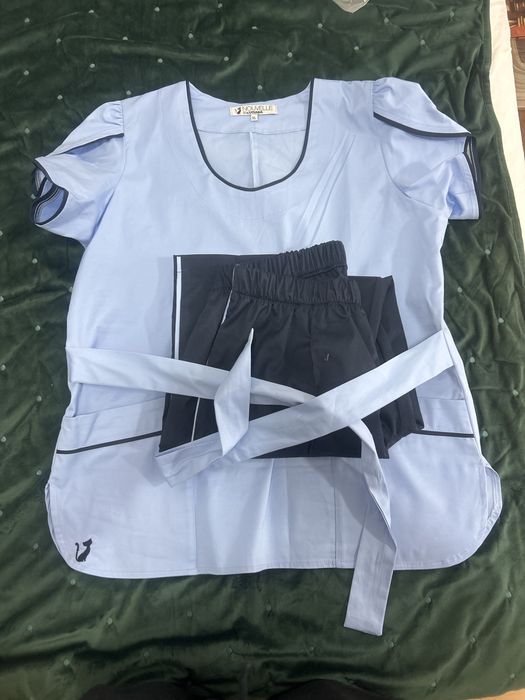 Costum  Medical Dama Marimea XL