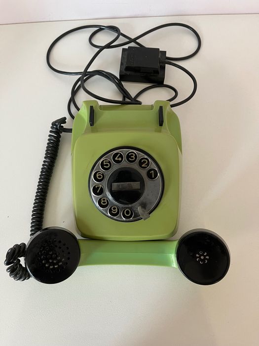 Стар български телефон ТА 600