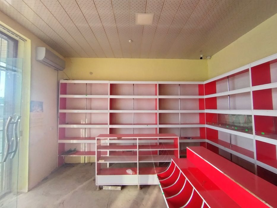 Magazin jihozlari sotiladi holati yangidey.