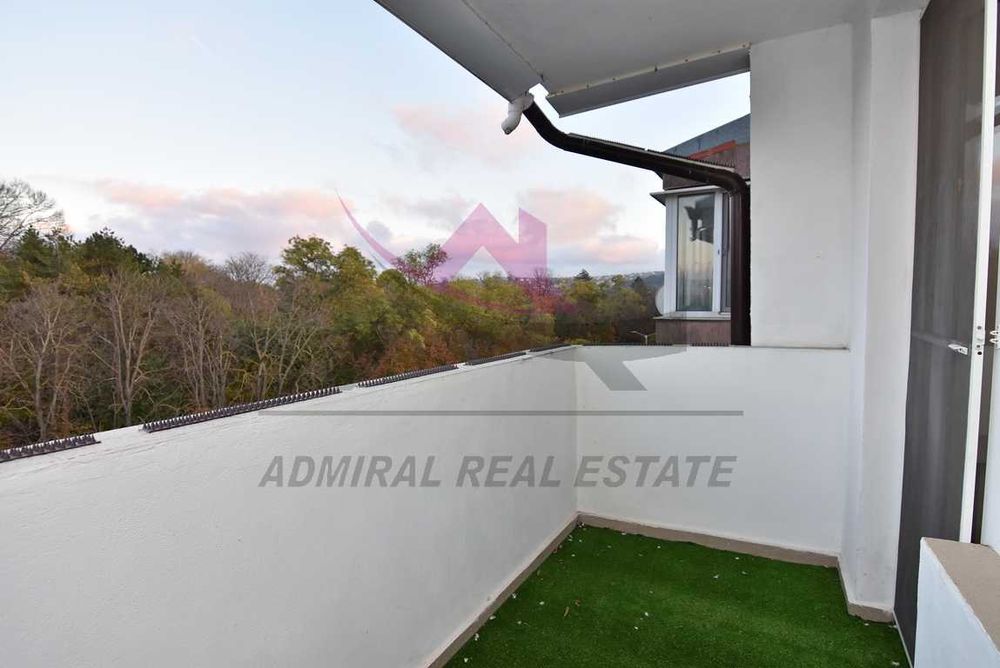 Тристаен -обзаведен -Аспарухово