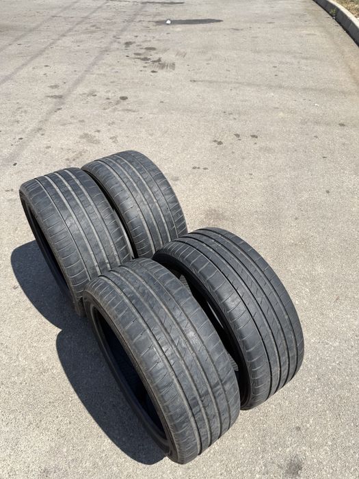 Гуми Firestone Firehawk Sport 265/35/R19  235/40/R19